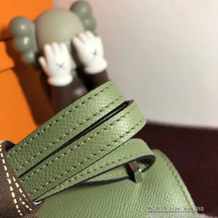 HERMES愛馬仕 空姐包 constance 叢林綠 EPSOM 18cm 銀扣 蠟線縫製 單肩斜挎包  Ama1500